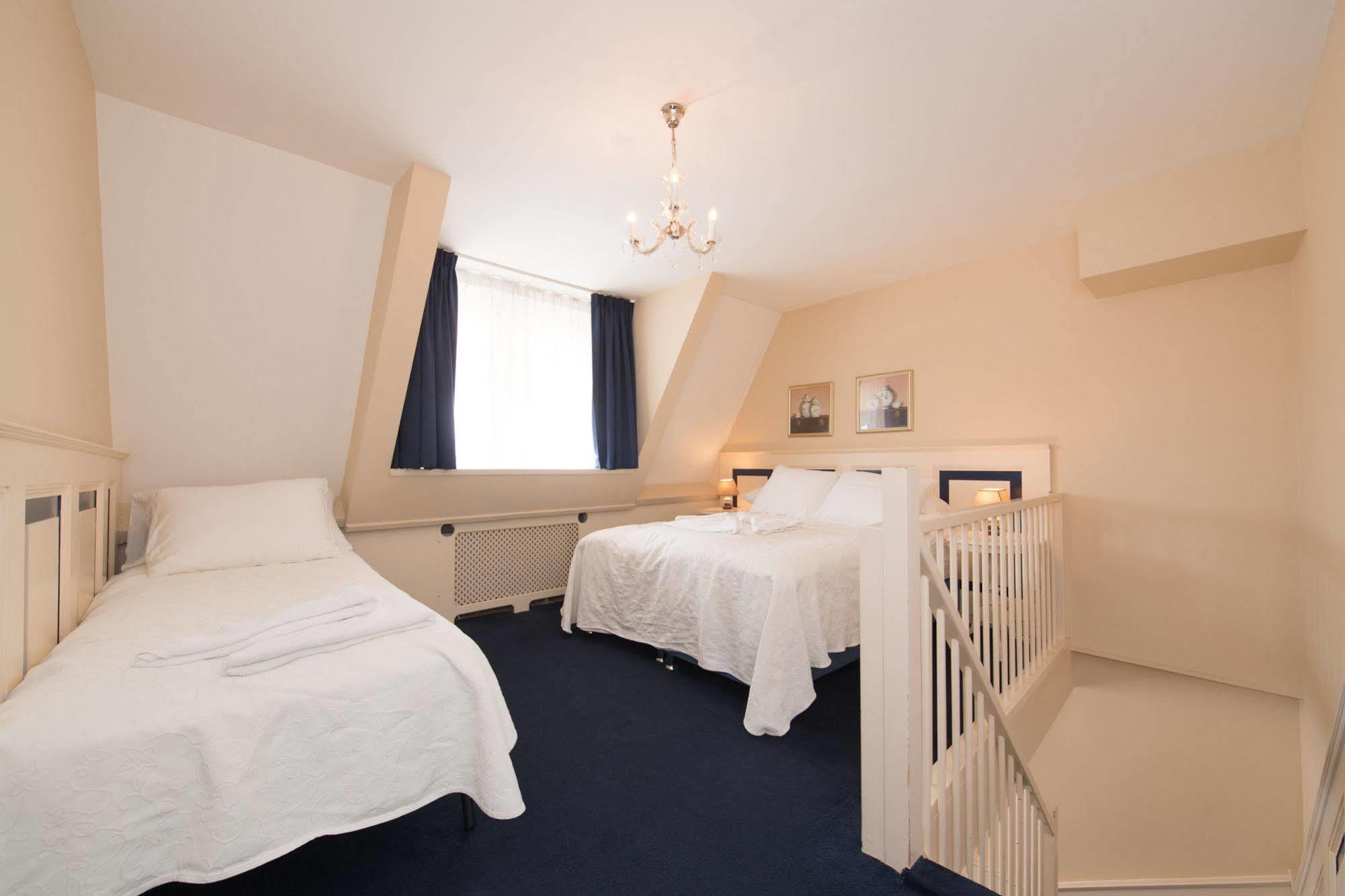 & Bella Vista Aparthotel